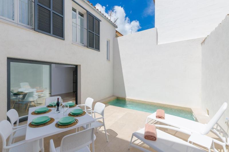 Standard Villa image 2