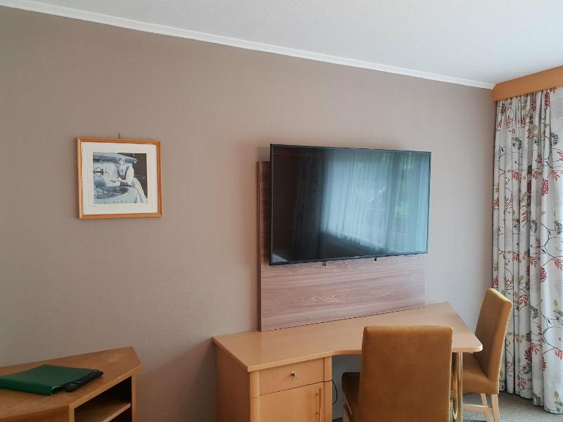 Double Room image 4