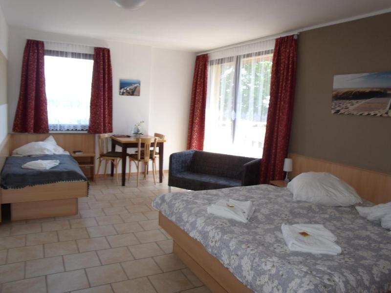 Triple Room with Balcony image 1