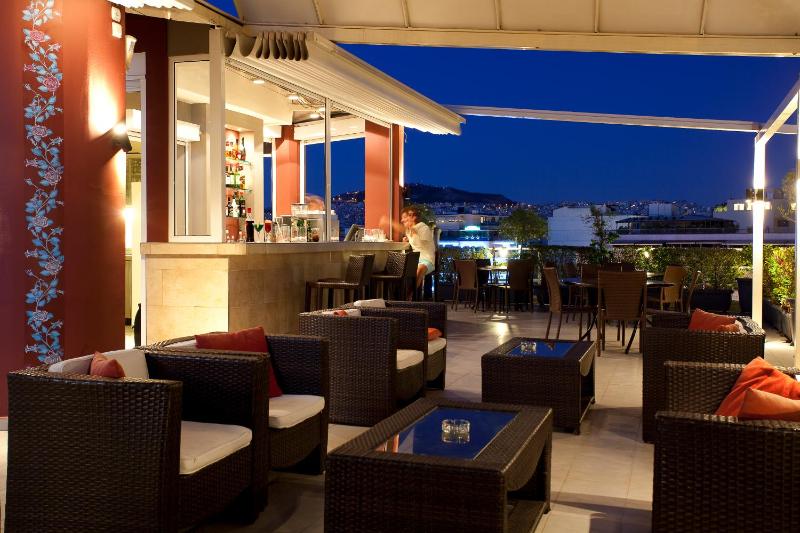 Crystal City Hotel - image 9