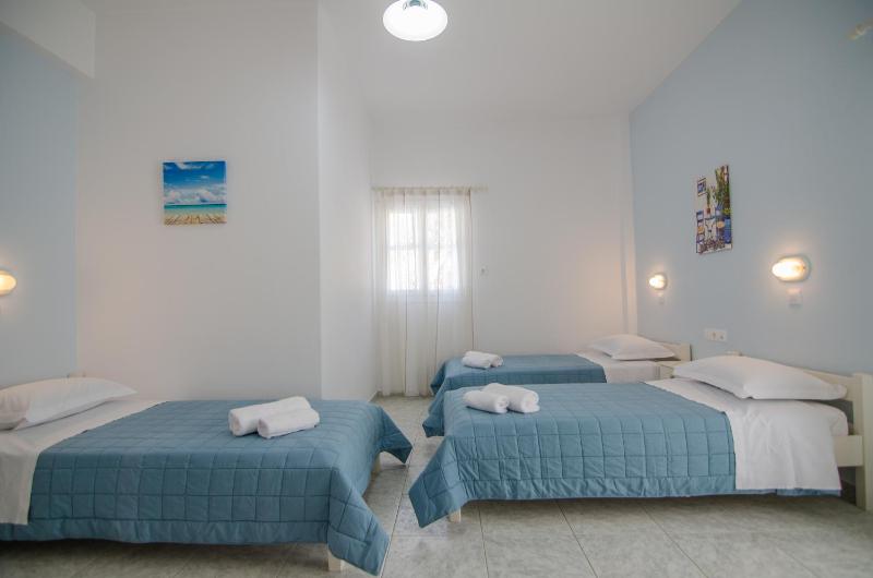 Triple Room image 3