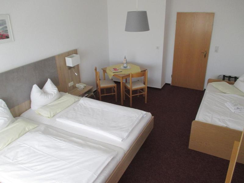 Triple Room image 1