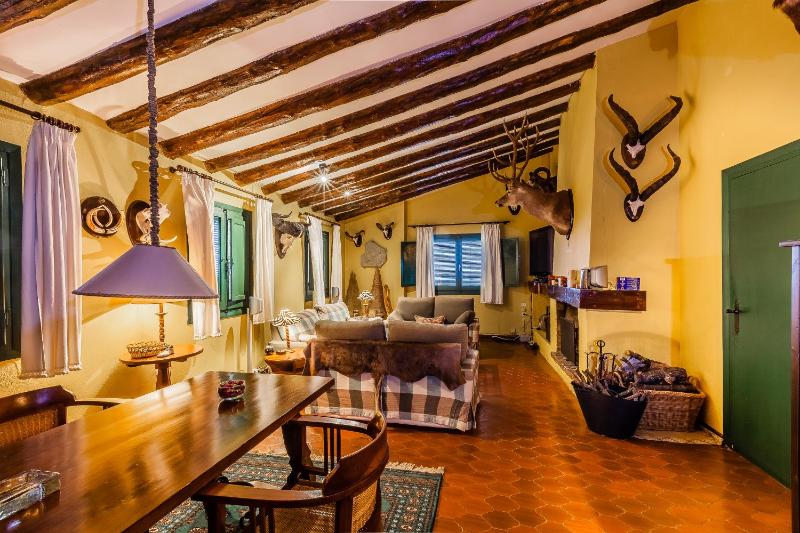 Formiga House image 1