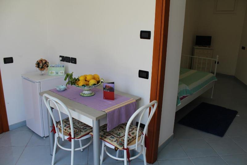 Deluxe Double Room with Private Entrance image 2