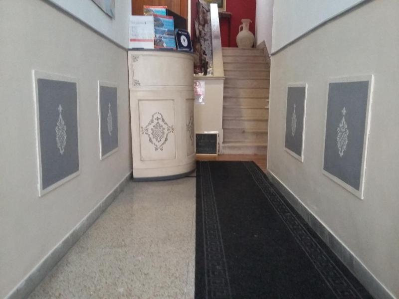 Small Double Room with Kitchenette image 1
