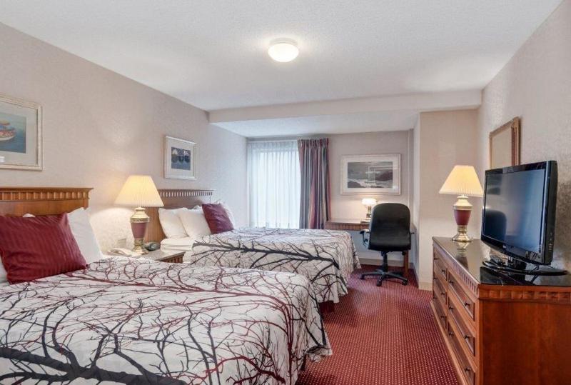 Superior Double Room with Two Double Beds image 4