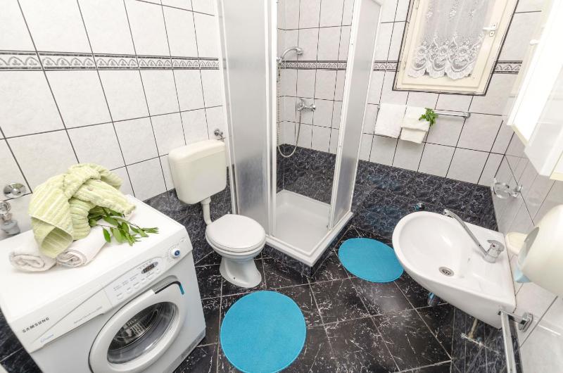 Two-Bedroom Apartment Standard image 4