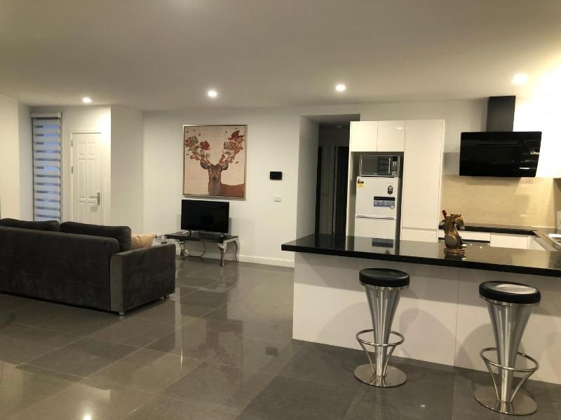 Apartments in Phillip Island Towers - Block C - image 7