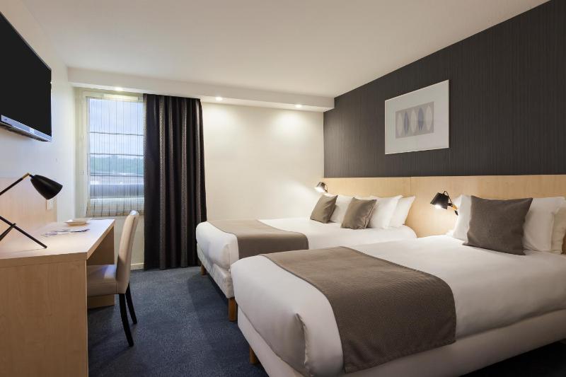 Comfort Triple Room image 3