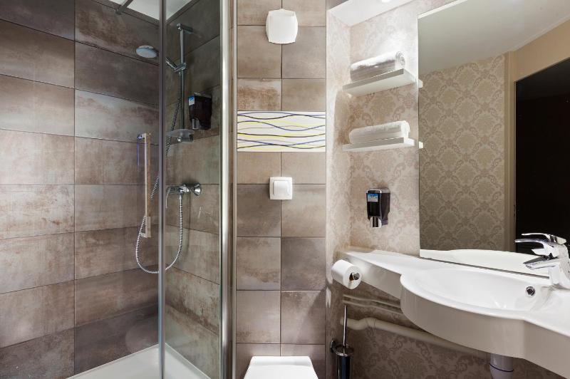 Comfort Triple Room image 1