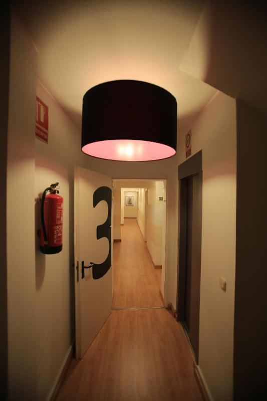 Single Room image 3