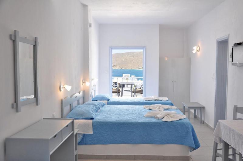 Studio with Sea View image 1