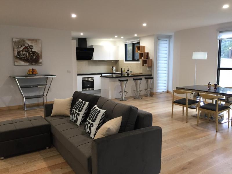 Apartments in Phillip Island Towers - Block C - image 17