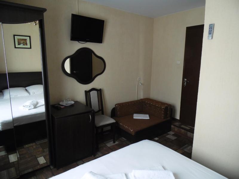 Superior Double or Twin Room image 3