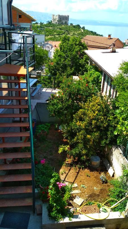 One-Bedroom Apartment with Terrace image 3