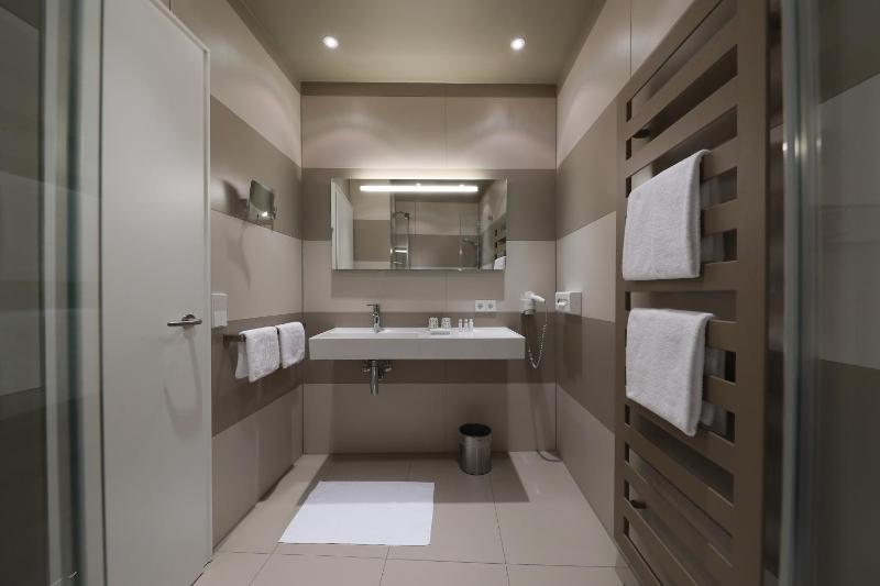 Junior Suite image 2