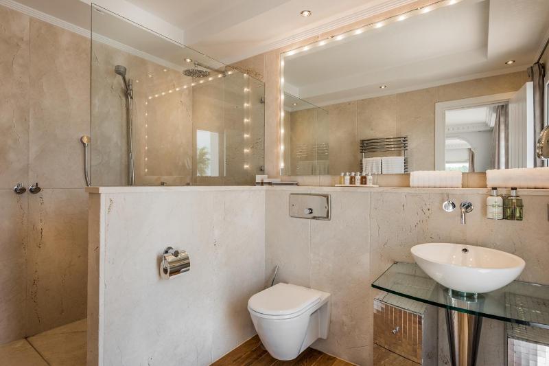 The Residence by the Beach House Marbella - image 26