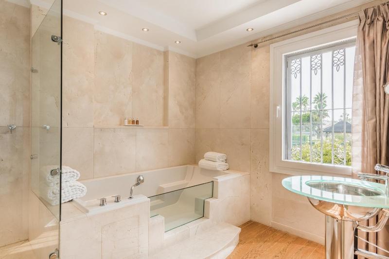 The Residence by the Beach House Marbella - image 24