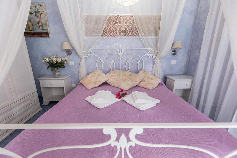 Blu Tropea Maison - image 19
