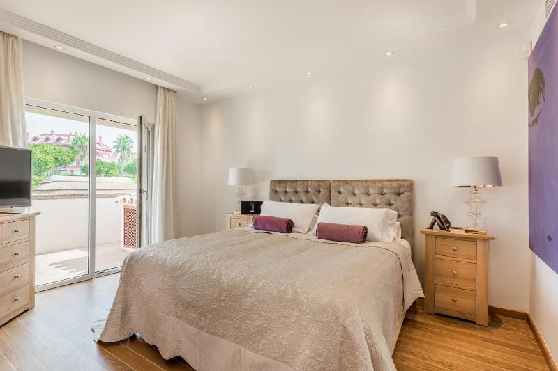 The Residence by the Beach House Marbella - image 39