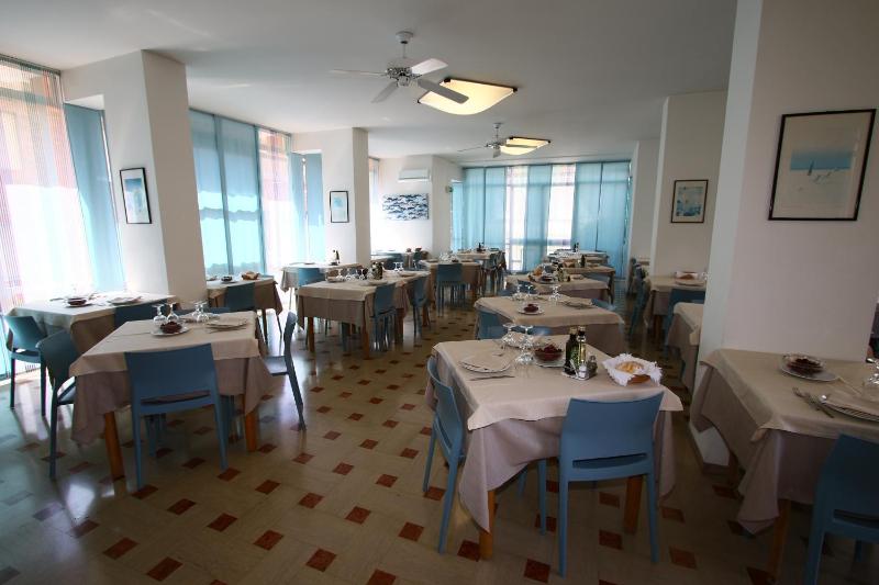 Hotel Tre Assi - image 31