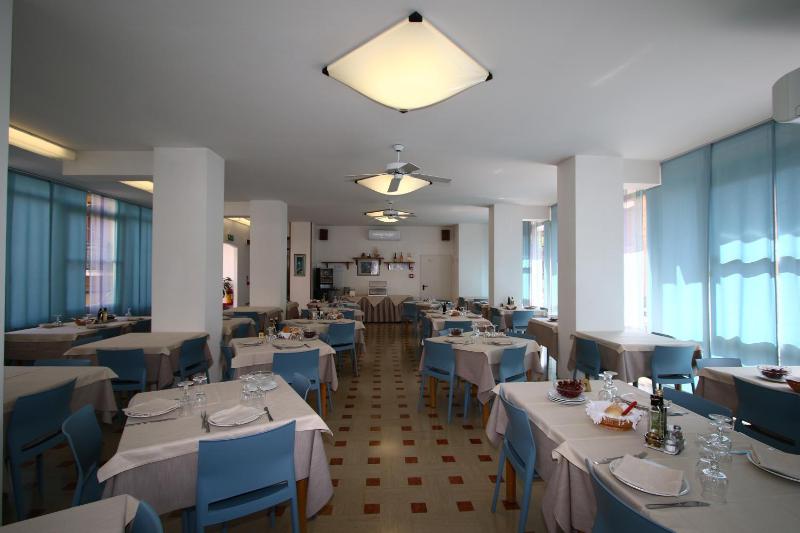 Hotel Tre Assi - image 10