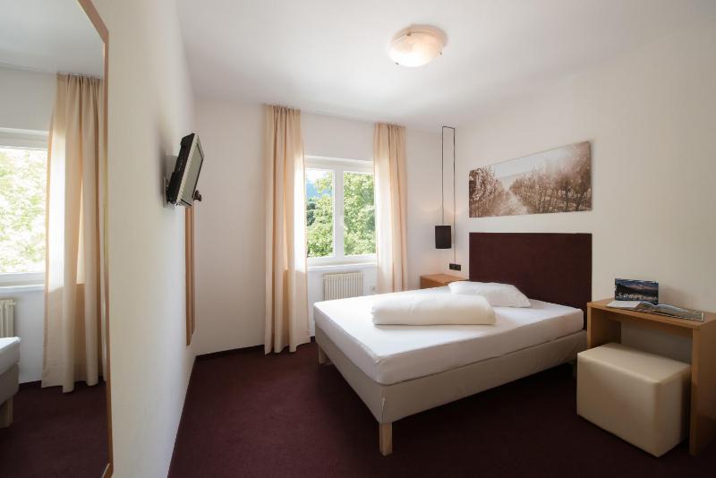 Single Room image 1