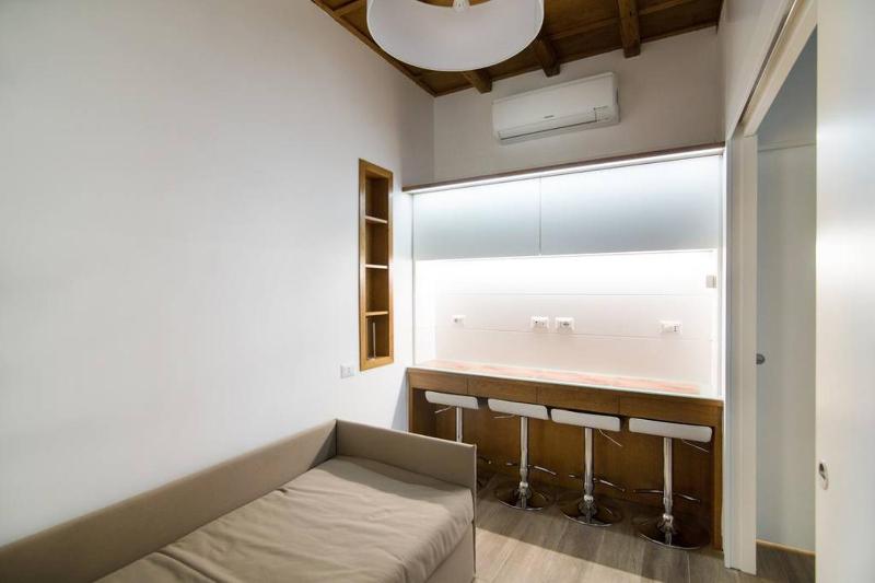 Deluxe Apartment Pantheon-Separate Building image 4