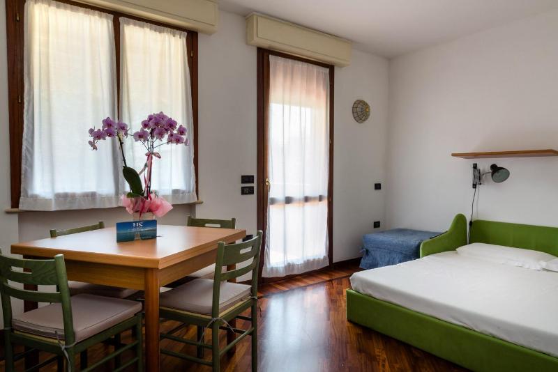 Sirmio Apartments - Primavera Stay - image 10