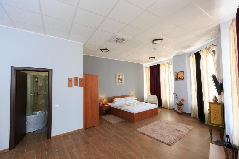 Superior Apartment image 3