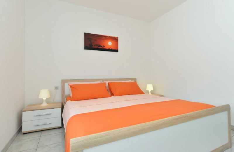 Apartment image 3