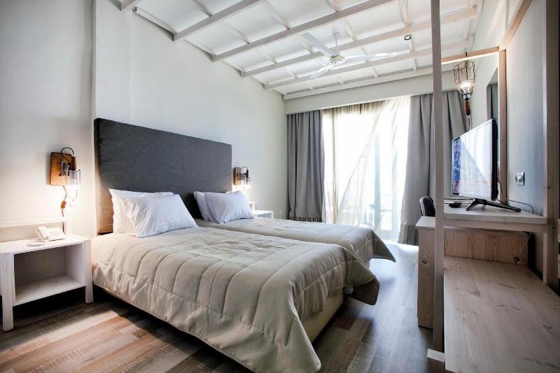 Executive Junior Suite image 2