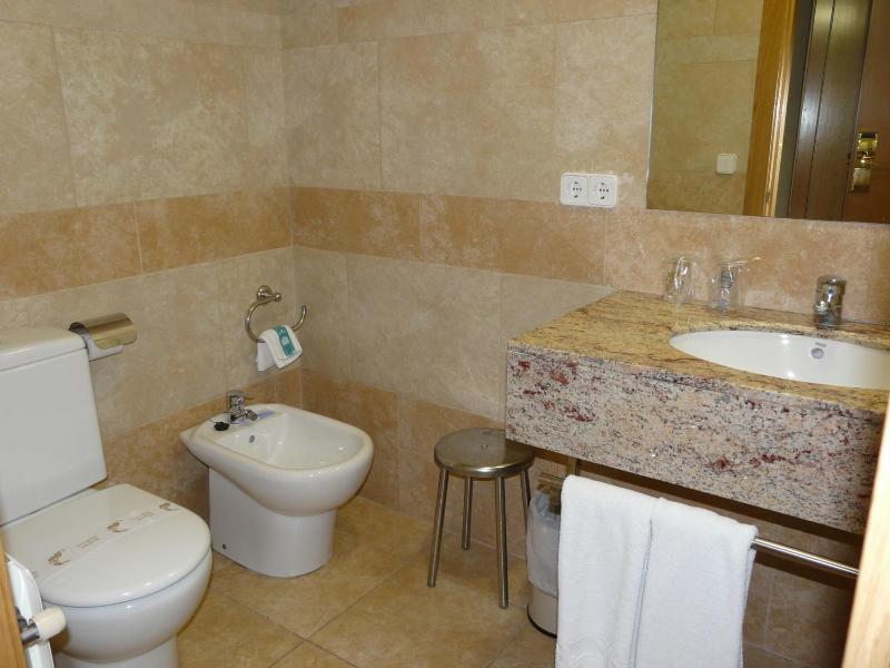 Superior Double Room image 3
