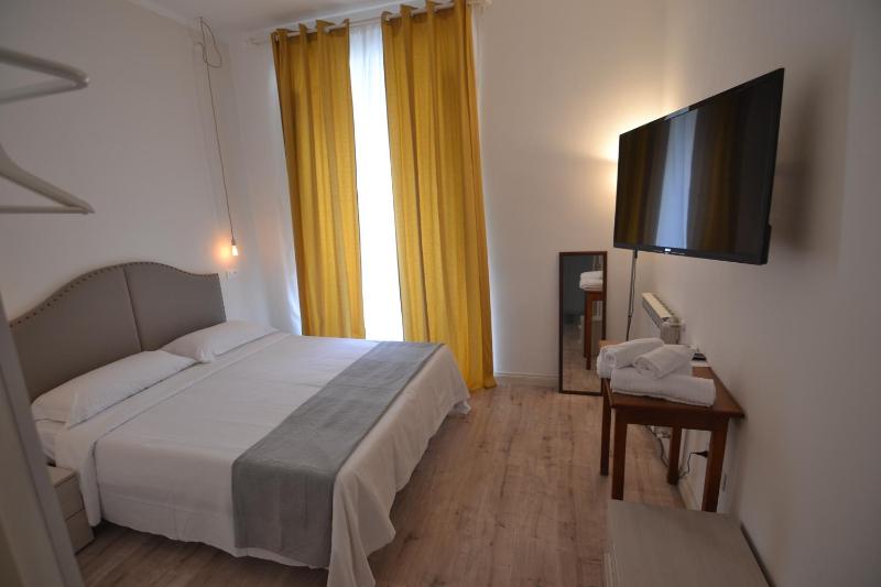 Double or Twin Room image 4