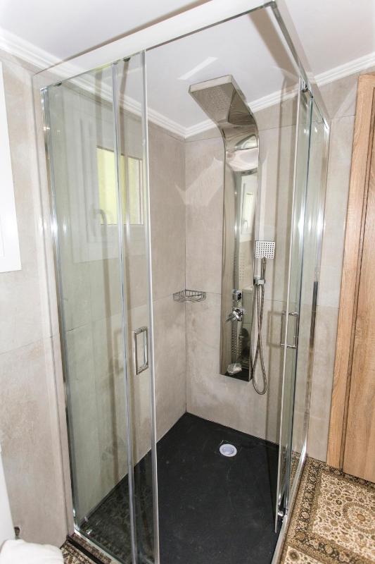 Deluxe Double Room image 4