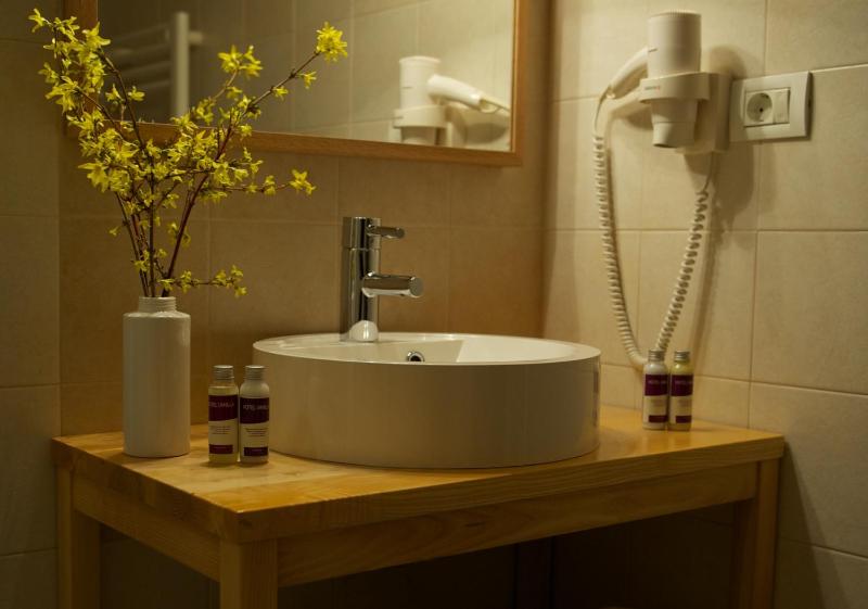 Hotel Vanilla - image 2