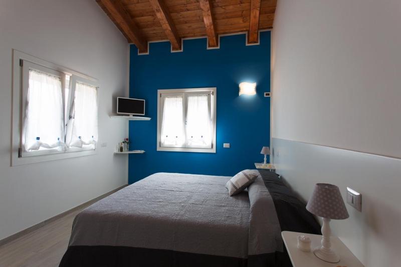 Deluxe Double Room (2 Adults + 1 Child) image 3