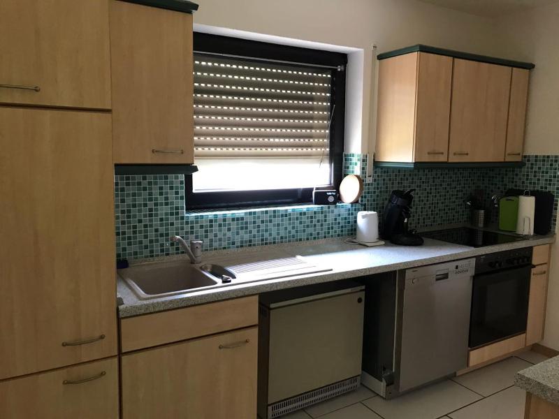 Double Room with Shared Bathroom image 2