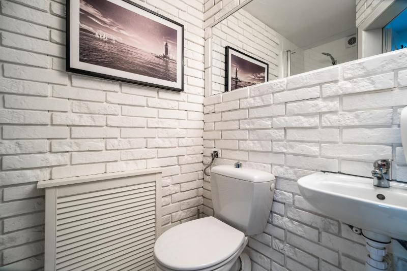 Standard Double Room image 3