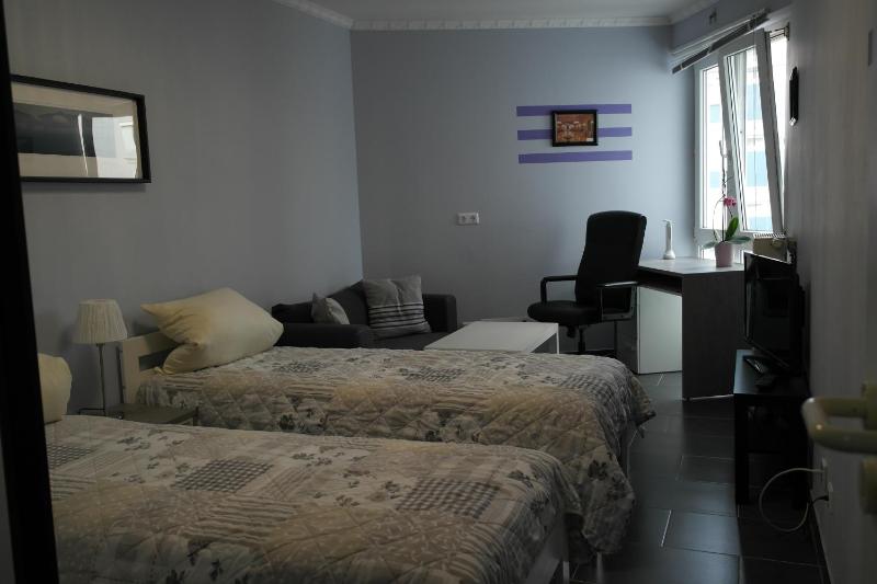 Studio Apartment image 4