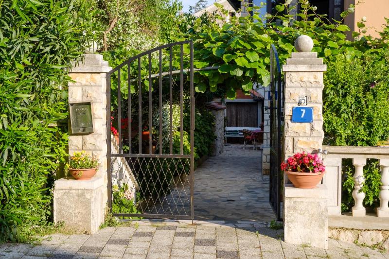 Apartments Beba - image 35
