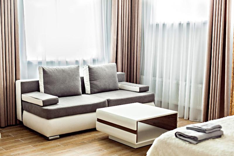One-Bedroom Apartment image 1