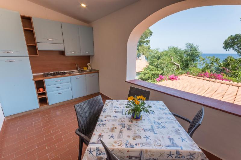 Studio with Sea View image 2