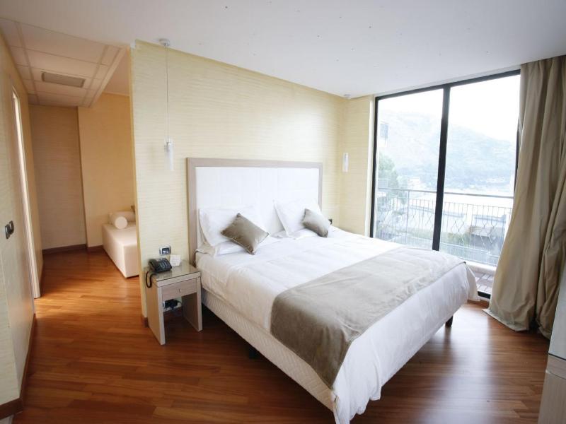 Hotel Villa Esperia - image 5