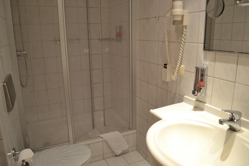 Comfort Triple Room image 2