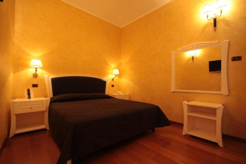 Comfort Single Room with Shower image 1