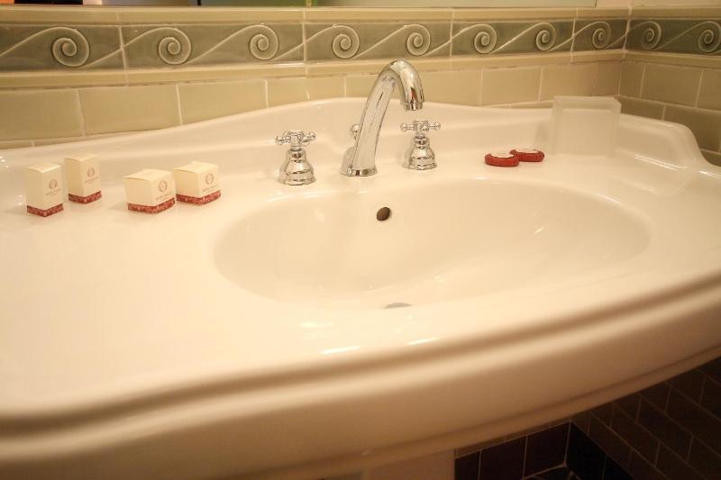 Junior Suite image 2