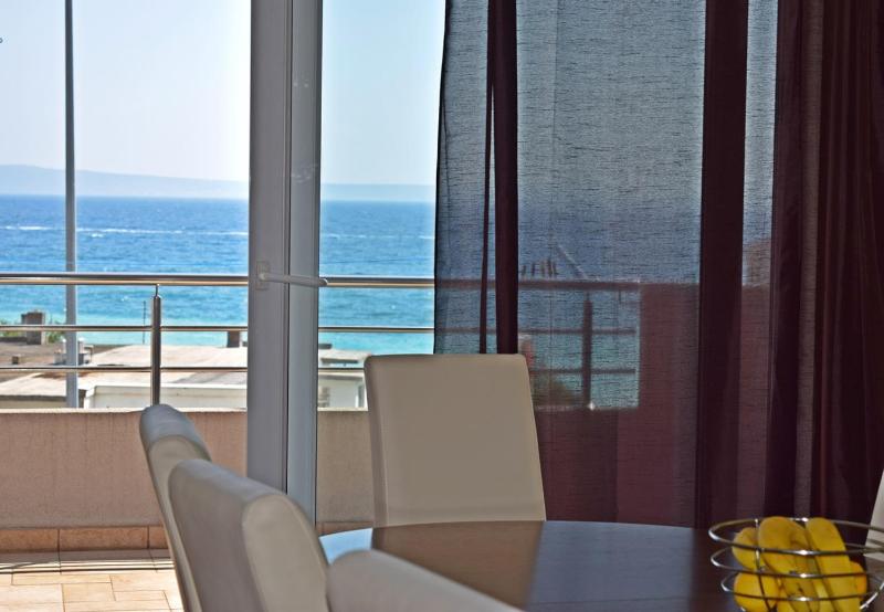 Superior Apartment image 1