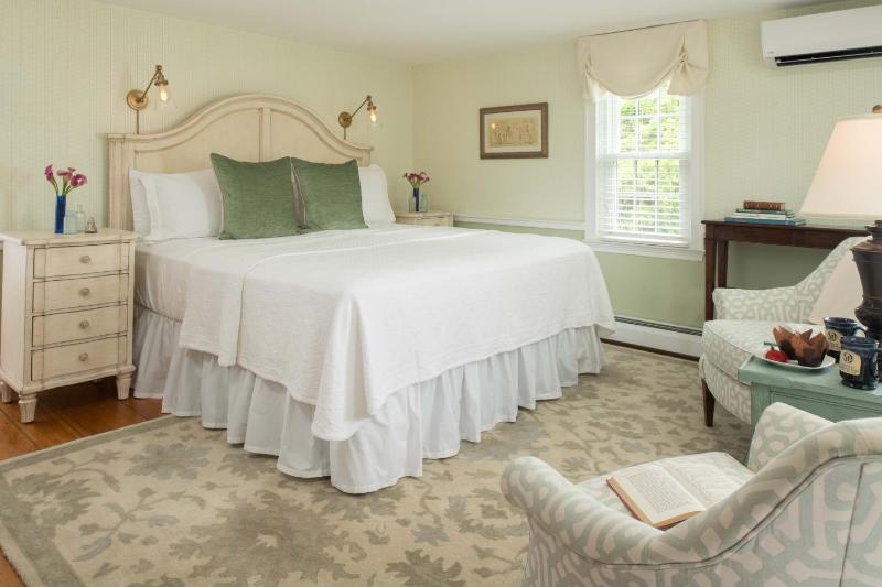 King Room image 1