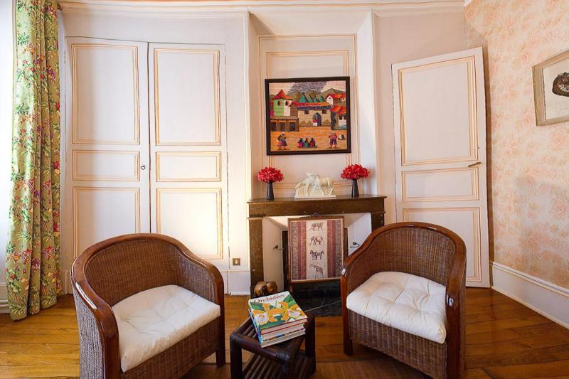 Double Room image 2